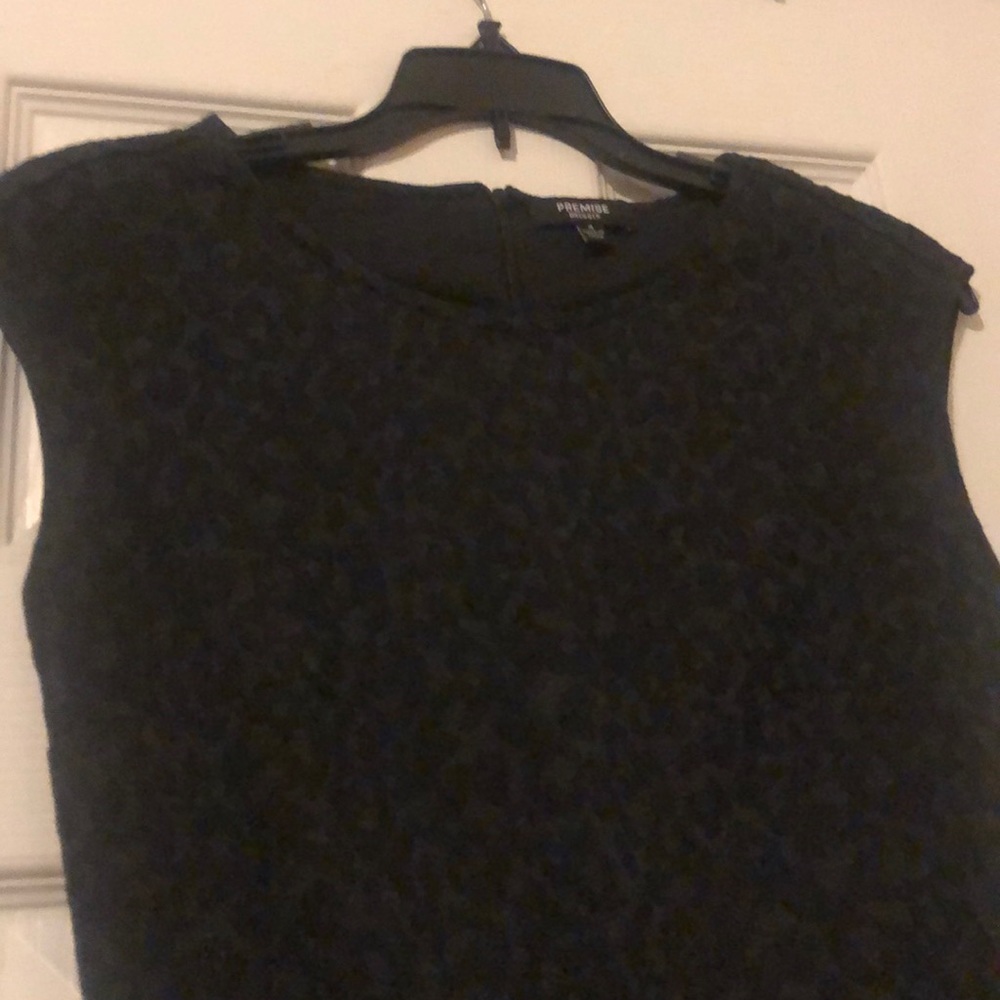 Subtle leapord print black dress